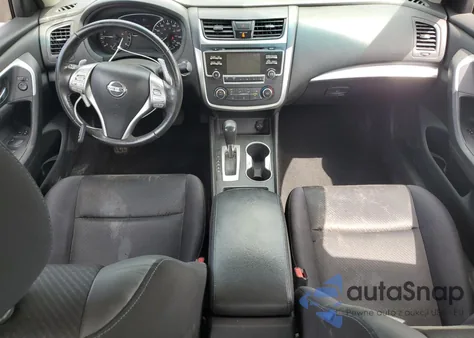 2017 Nissan Altima 2.5 из США, поврежденный, VIN 1N4AL3AP8HC159292